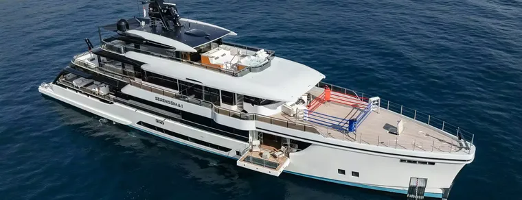 Mengi Yay yacht available to charter