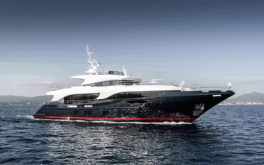 Tonic Blue by Benetti – Private Superyacht Charter in Amalfi
