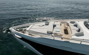 Viva II by Azimut – Private Superyacht Charter in Split