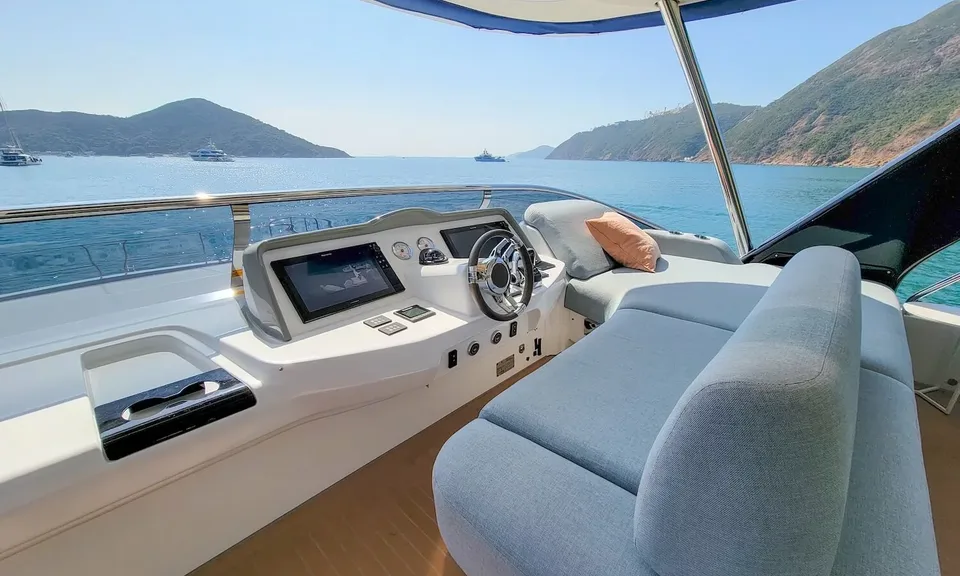 Blue Iris, 2023 Lagoon SIXTY 7, photo 6
