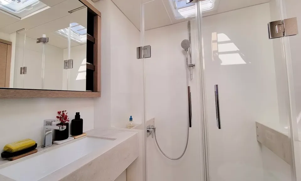 Blue Iris, 2023 Lagoon SIXTY 7, photo 17