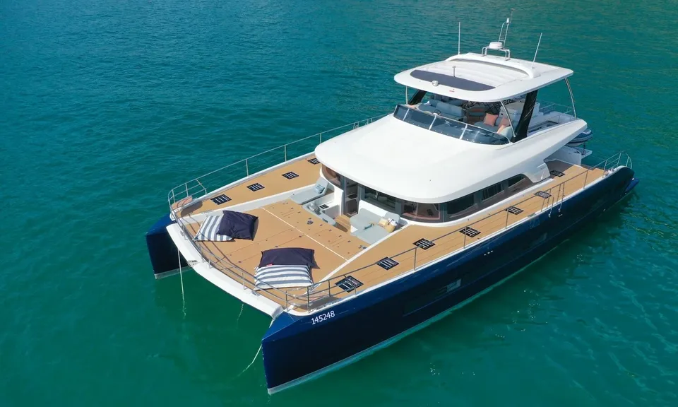 Blue Iris, 2023 Lagoon SIXTY 7, photo 3