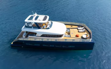 Mio Porcellino by Lagoon – Private Power Catamaran Charter in Aberdeen
