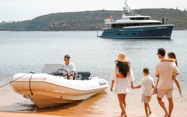 Belle by Moonen – Private Motor Yacht Charter in Melbourne