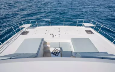 Earnout by Two Oceans – Private Power Catamaran Charter in the Turks and Caicos