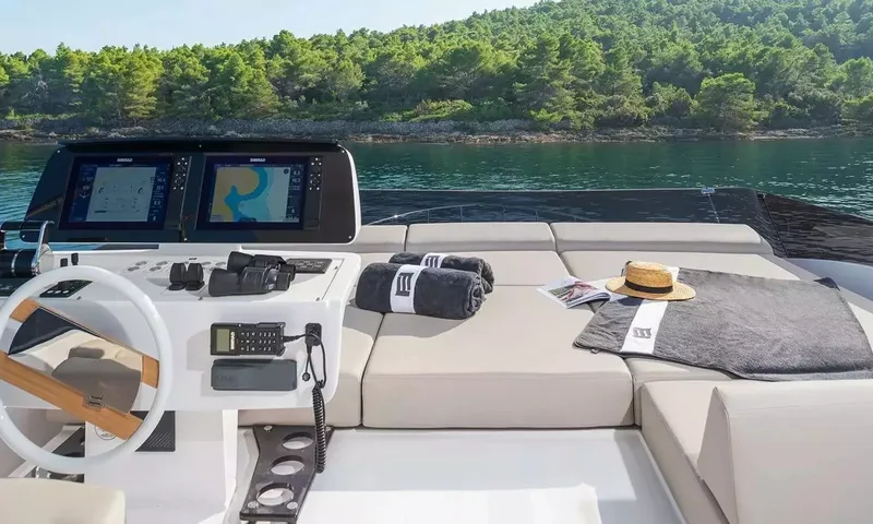 Daeni image 31