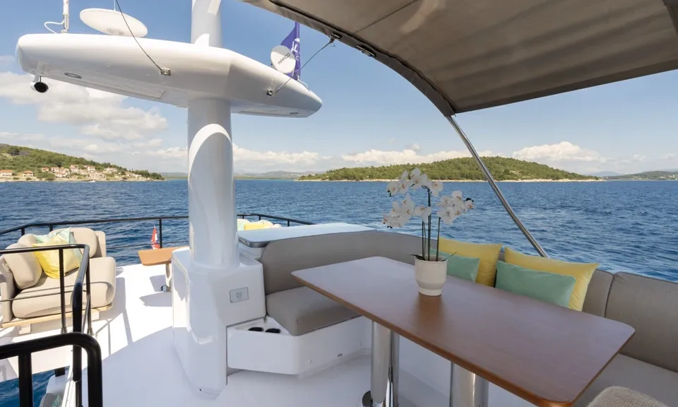 Olivia I, 2025 Azimut Magellano 60, photo 21