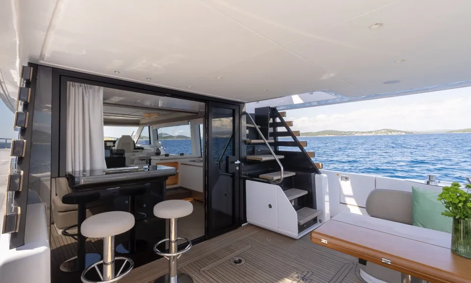 Olivia I, 2025 Azimut Magellano 60, photo 18