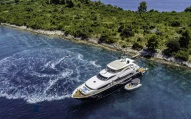 Arago by Sunseeker – Private Superyacht Charter in Hvar