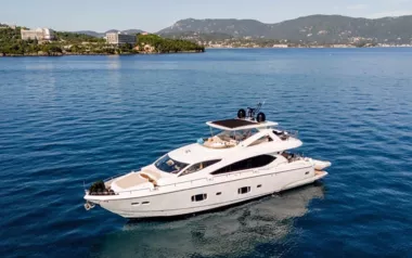 Shine R by Sunseeker – Private Motor Yacht Charter in Corfu