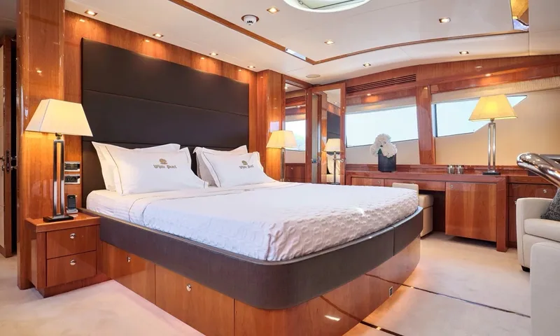 White Pearl I image 15