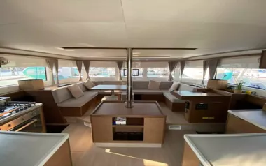 Swan by Lagoon – Private Sailing Catamaran Charter in Aruba