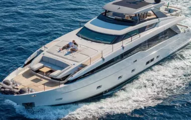 Catch Me by Sanlorenzo – Private Motor Yacht Charter in Italy
