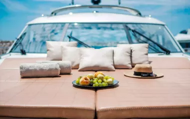 Martiniky II by Princess – Private Power Boat Charter in Amalfi