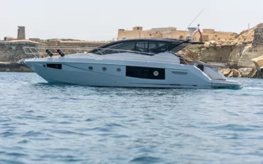 Pura by Cranchi – Private Power Boat Charter in Malta