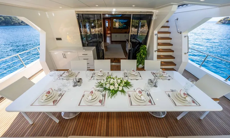 Lila Trawler – Bild 17