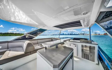 Optimus Prime by Galeon – Private Motor Yacht Charter in the USA
