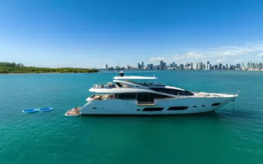 Rmm Job by Sunseeker – Private Motor Yacht Charter in the USA