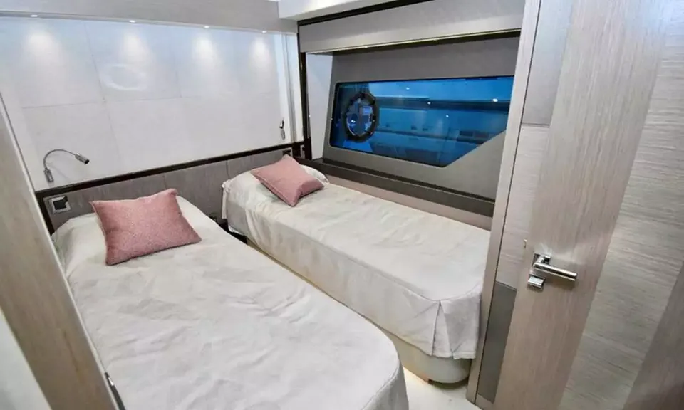 Do It Anyway, 2019 Sunseeker 76 Yacht, photo 9