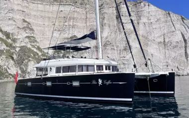 Blue Griffin by Lagoon – Private Luxury Catamaran Charter in Panama City