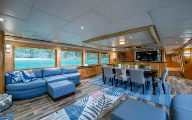 Perseverance by Broward – Private Motor Yacht Charter in St Thomas