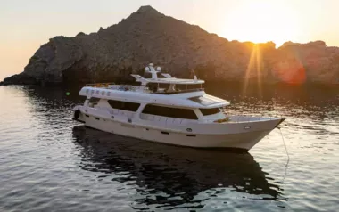 Vision von Salim Craft – privater Motoryacht Charter in Oman