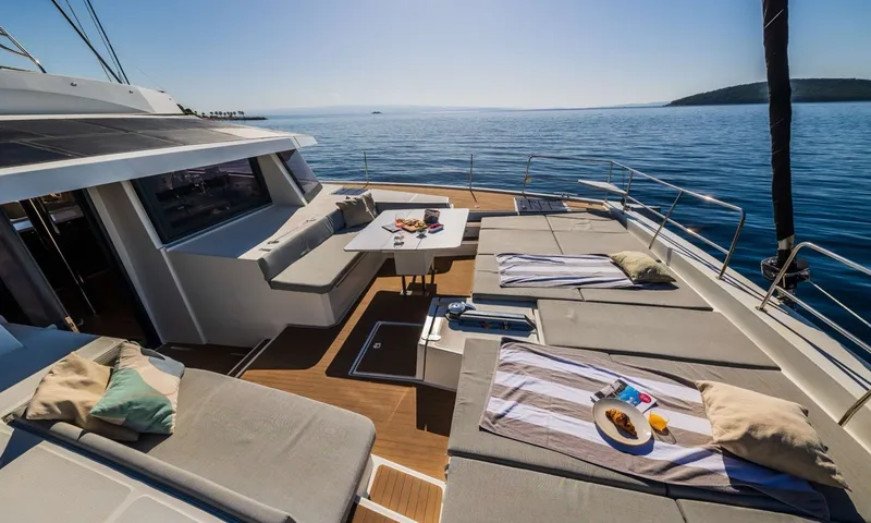 Ocean Lounge image 3