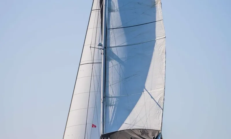 Ocean Lounge image 19