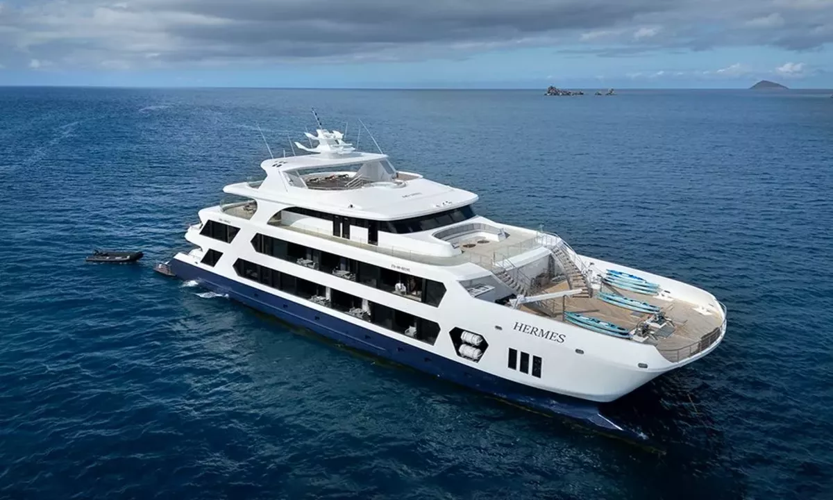 Hermes Catamaran – image principale