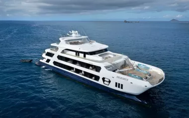 Hermes Catamaran by Custom Made – Private Luxury Catamaran Charter in Ecuador
