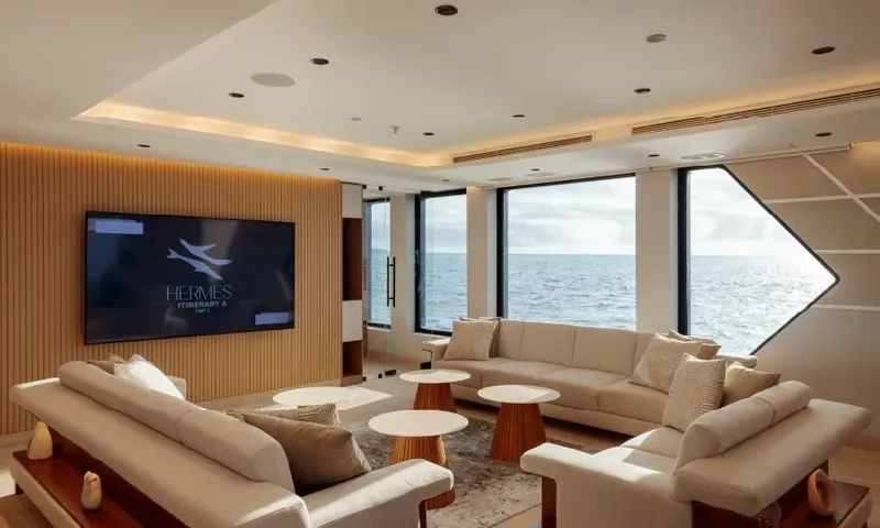 Hermes Catamaran – image 5