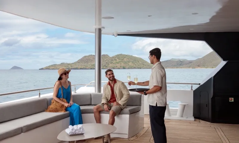 Hermes Catamaran – image 25