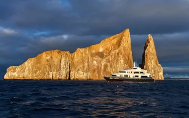 Galapagos Horizon by Lyman Morse – Private Motor Yacht Charter in Ecuador