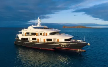 Galapagos Horizon by Lyman Morse – Private Motor Yacht Charter in Ecuador
