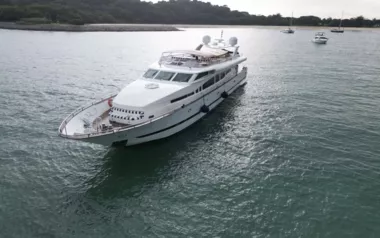 Leviathan 8 by Horizon – Private Motor Yacht Charter in Sentosa