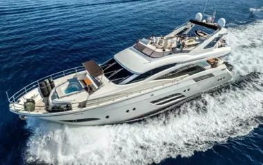 Dalia von Dominator – privater Motoryacht Charter in Split