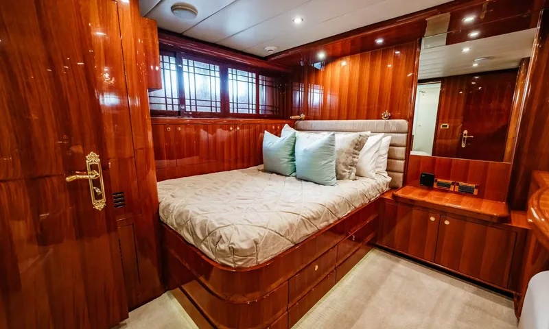 Southern Belle image 8