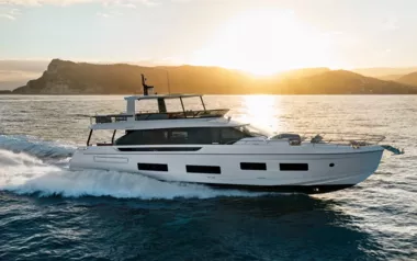 Explora by Azimut – Private Motor Yacht Charter in Italy
