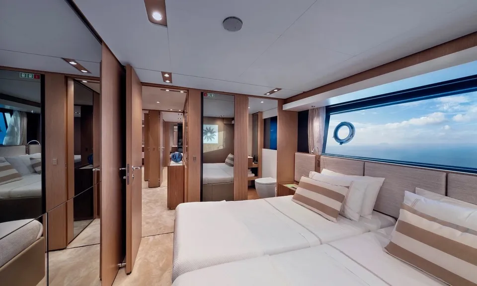 Spica, 2023 Ferretti 1000, photo 16