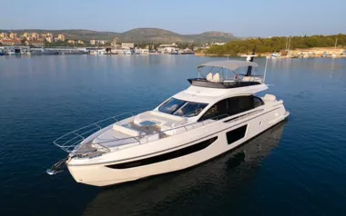 Felicita I by Azimut – Private Motor Yacht Charter in Split