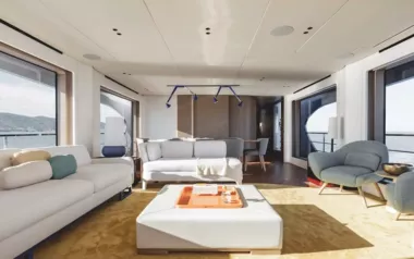First Horizon by Azimut – Private Motor Yacht Charter in Split