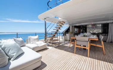 Alberry by Custom Line – Private Superyacht Charter in Italy