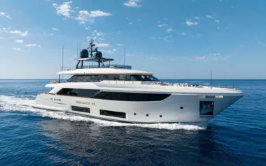 Alberry by Custom Line – Private Superyacht Charter in Italy