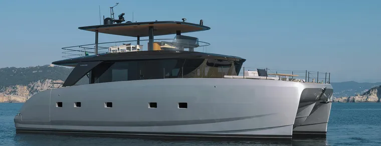 Bluegame yacht available to charter