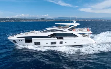 Zozo by Azimut – Private Motor Yacht Charter in Sardinia
