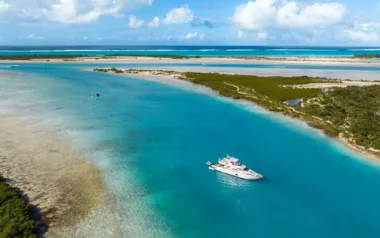 Azimut by Azimut – Private Motor Yacht Charter in the Turks and Caicos
