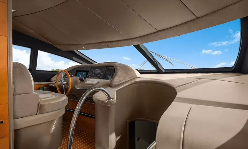 Azimut image 12