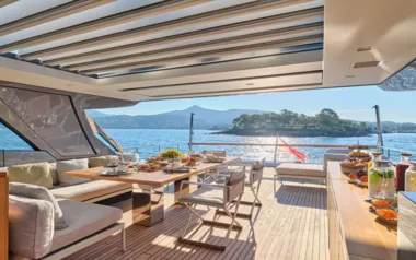 Dellagrazia by Sanlorenzo – Private Motor Yacht Charter in Santorini