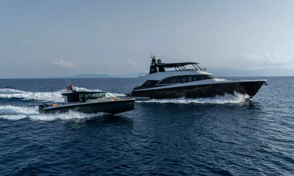 Bella Luna, 2016 Monte Carlo Yachts MCY 86, photo 25