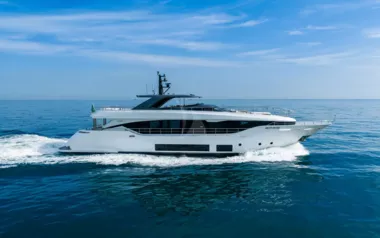 Happy Island by Maiora – Private Superyacht Charter in Italy